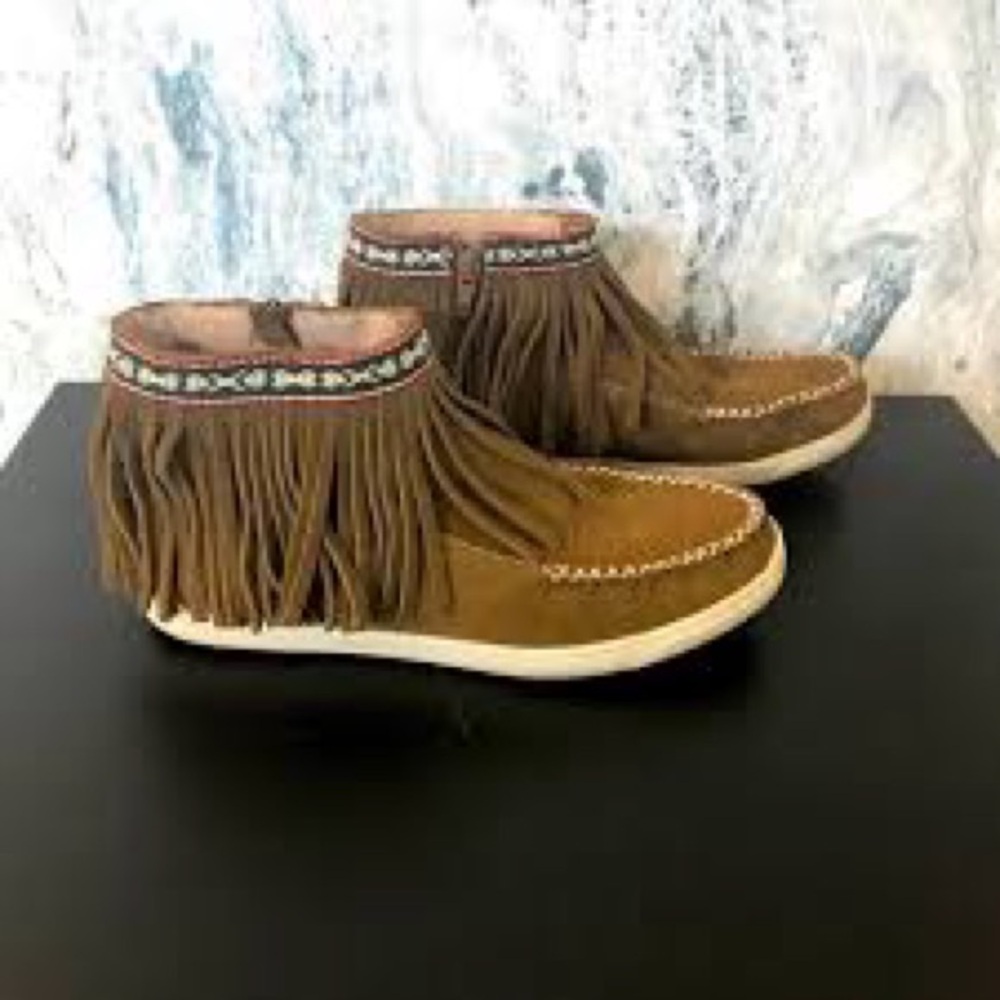 Minnetonka Brown Fringe Ankle Moccasin Boots